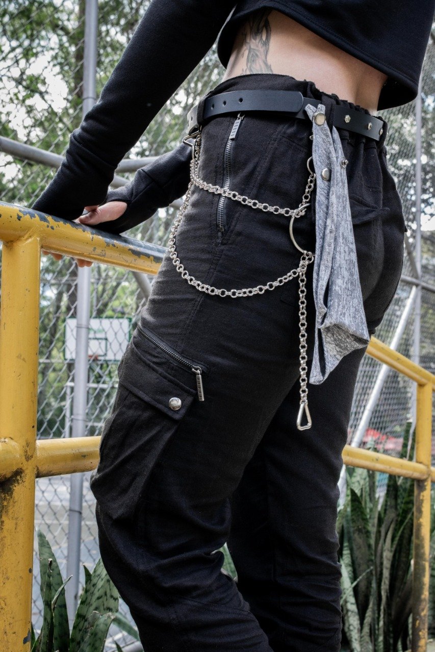 Pantalón Cargo Negro Mujer – Industrias Roboto