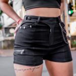 Short Lara Croft Mujer