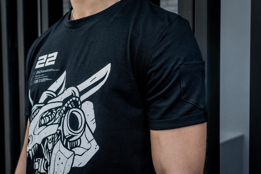 Camiseta Negra Bionic Dino - Imagen 6